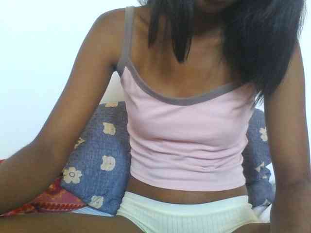 AfricanaQueen webcam