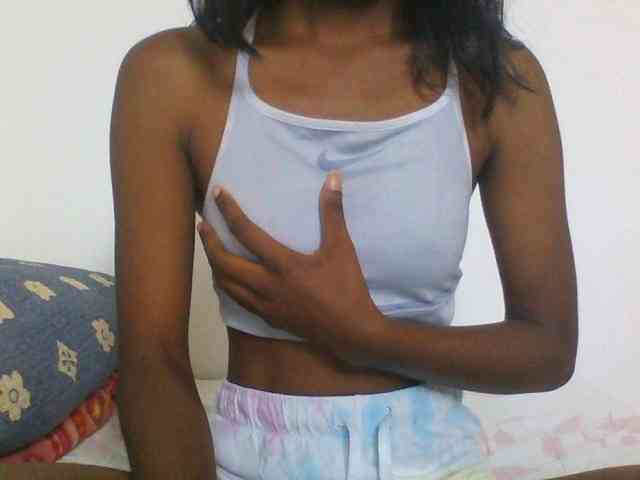 AfricanaQueen webcam