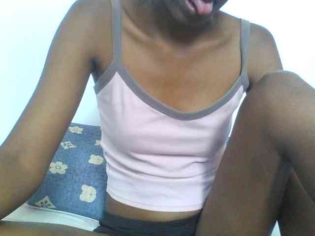 AfricanaQueen webcam