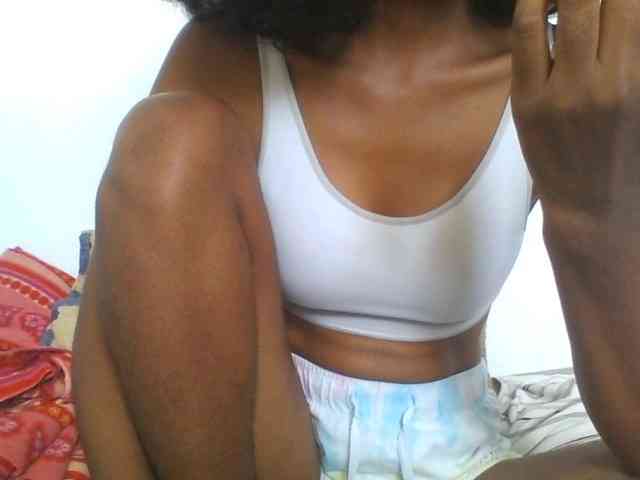 AfricanaQueen webcam