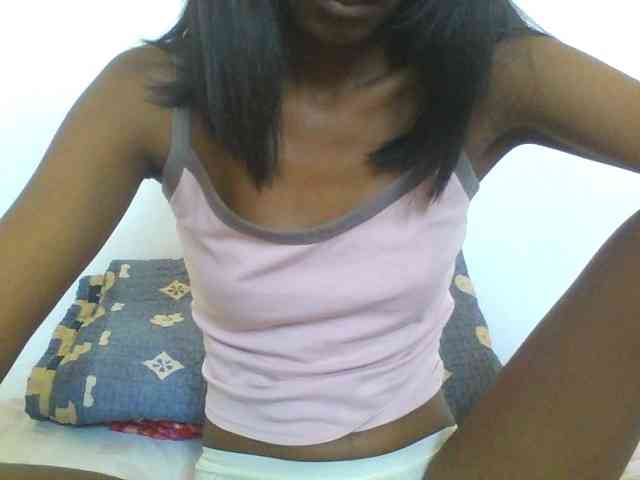 ChocoYummy Live Webcam on BongaCams