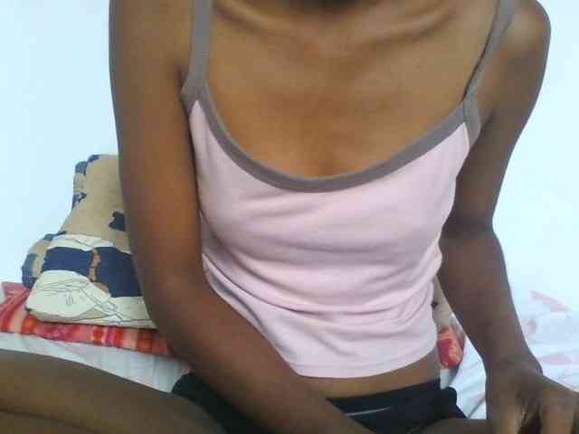 AfricanaQueen webcam