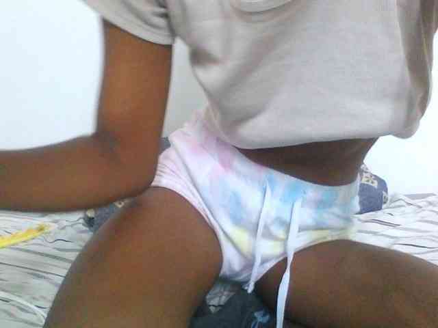 AfricanaQueen webcam