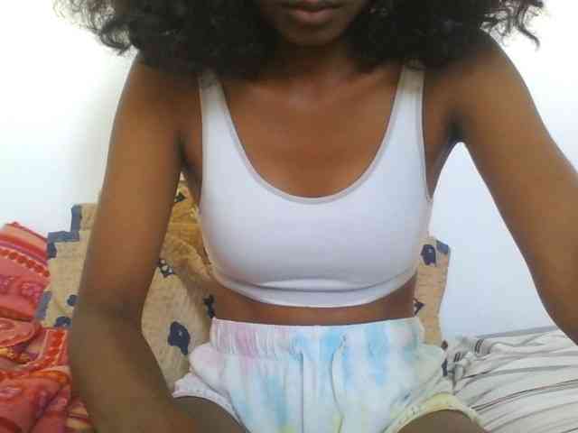 AfricanaQueen webcam