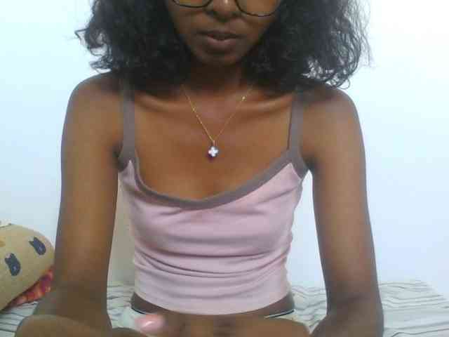 AfricanaQueen webcam