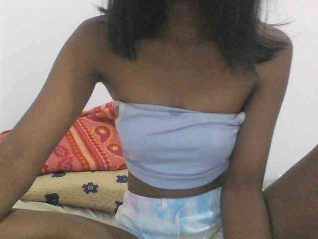 AfricanaQueen webcam