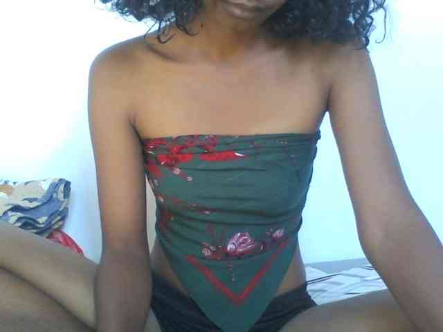 AfricanaQueen webcam