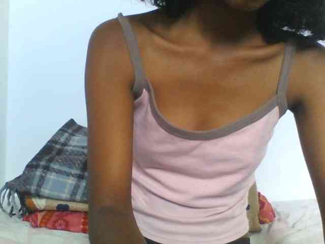 AfricanaQueen webcam
