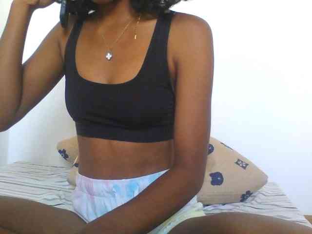 AfricanaQueen webcam