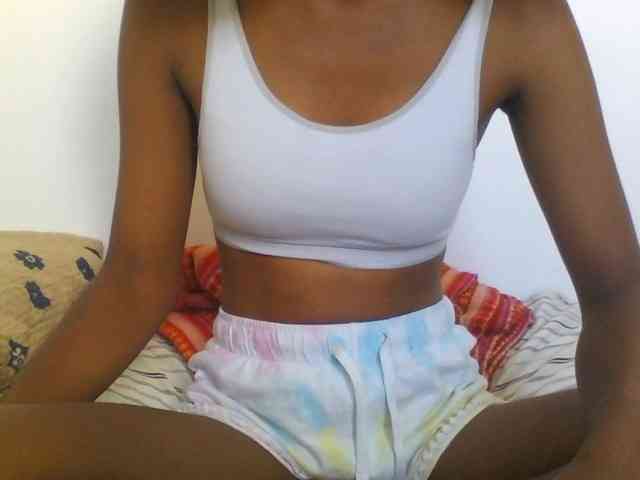 AfricanaQueen webcam