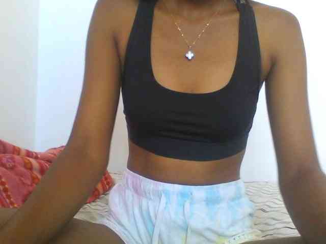 AfricanaQueen webcam
