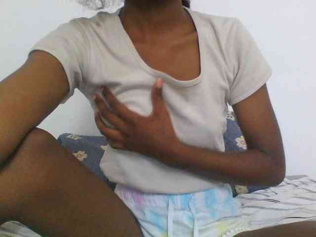 AfricanaQueen webcam