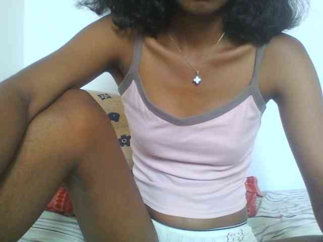 AfricanaQueen webcam