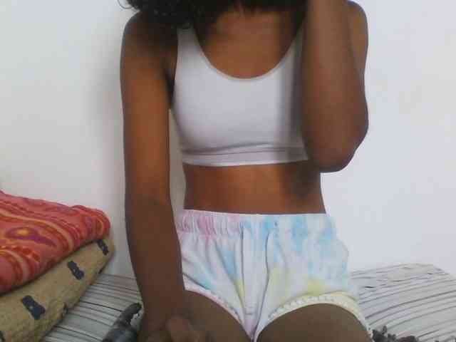 AfricanaQueen webcam