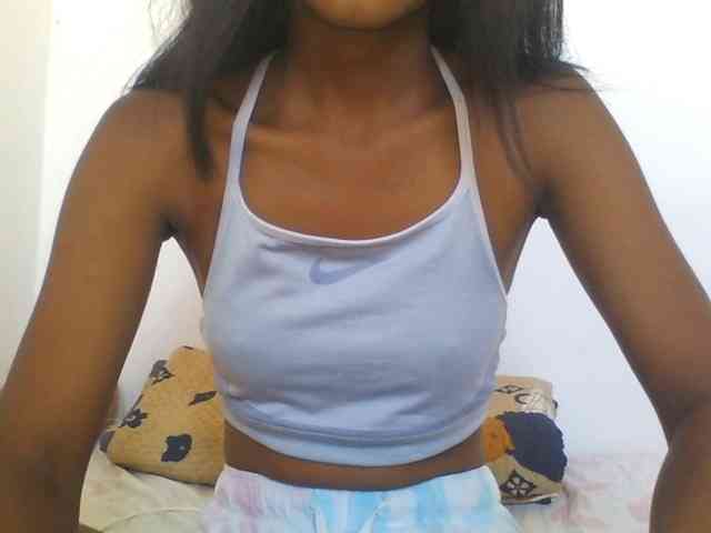 AfricanaQueen webcam