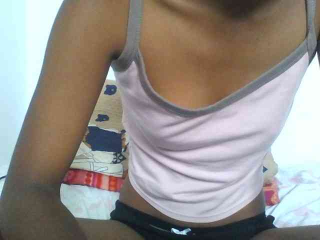 AfricanaQueen webcam