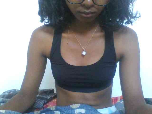 AfricanaQueen webcam