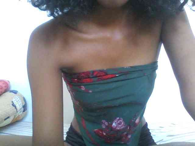 AfricanaQueen webcam