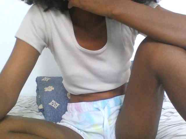 AfricanaQueen webcam