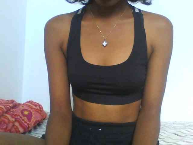 AfricanaQueen webcam