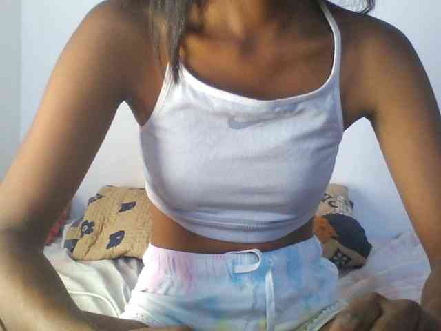 AfricanaQueen webcam