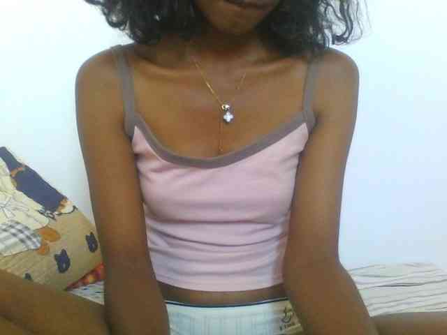 AfricanaQueen webcam
