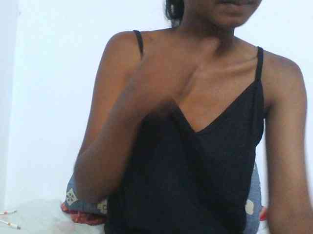 AfricanaQueen webcam