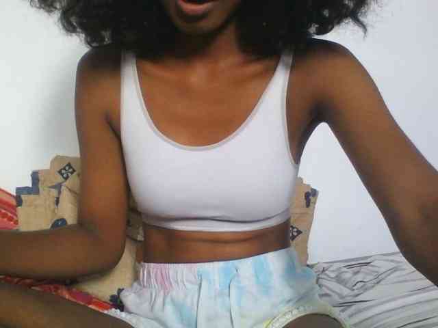 AfricanaQueen webcam