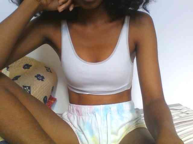 AfricanaQueen webcam