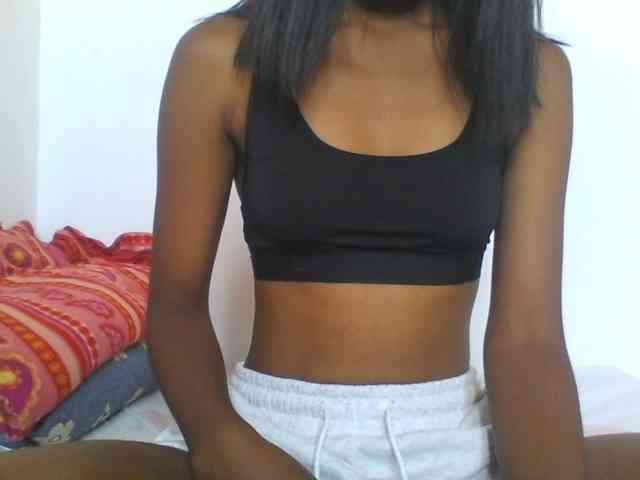 AfricanaQueen webcam