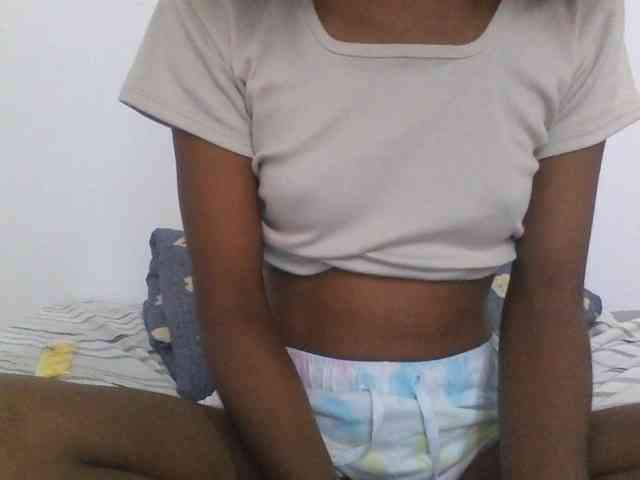 AfricanaQueen webcam