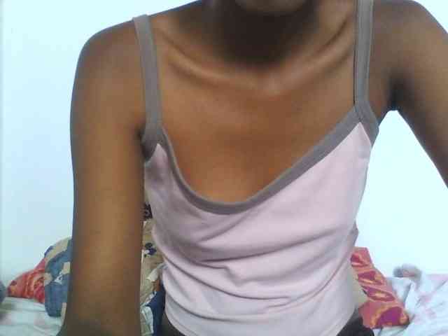 AfricanaQueen webcam