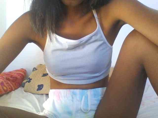 AfricanaQueen webcam