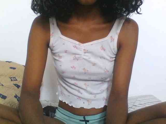 AfricanaQueen webcam