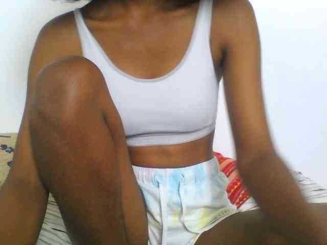 AfricanaQueen webcam