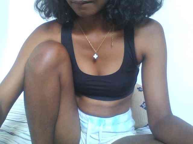 AfricanaQueen webcam