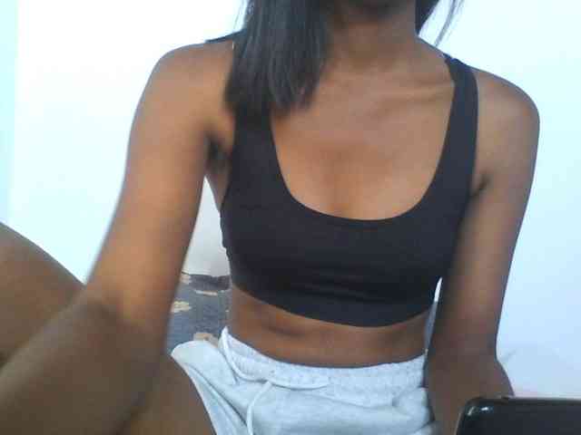 AfricanaQueen webcam