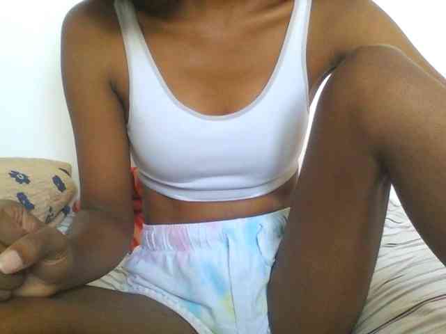 AfricanaQueen webcam