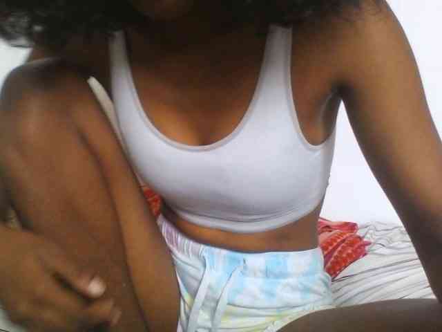 AfricanaQueen webcam