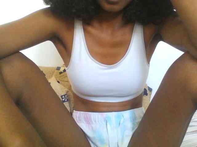 AfricanaQueen webcam