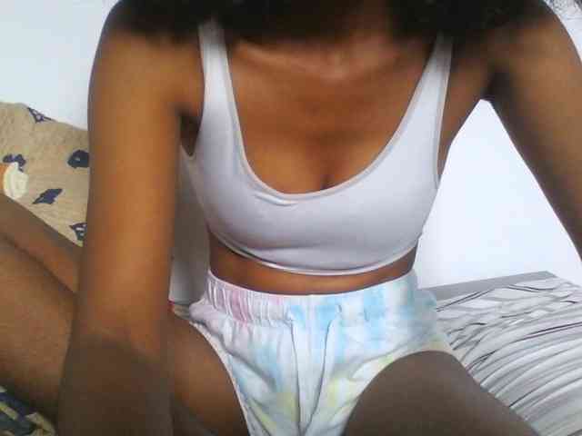 AfricanaQueen webcam