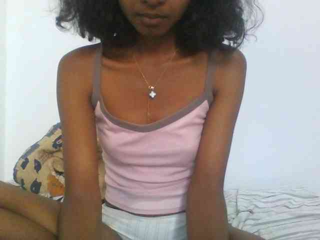 AfricanaQueen webcam