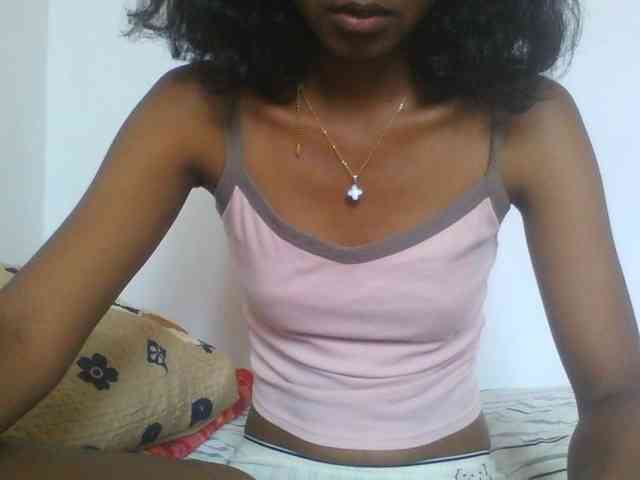 AfricanaQueen webcam