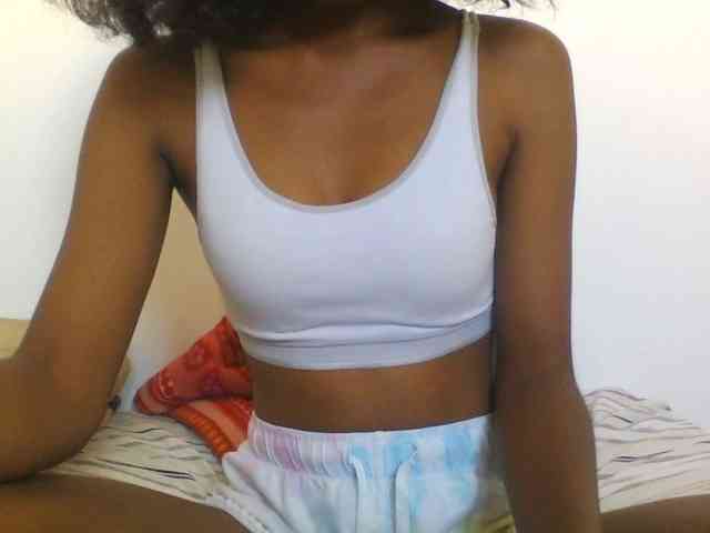 AfricanaQueen webcam