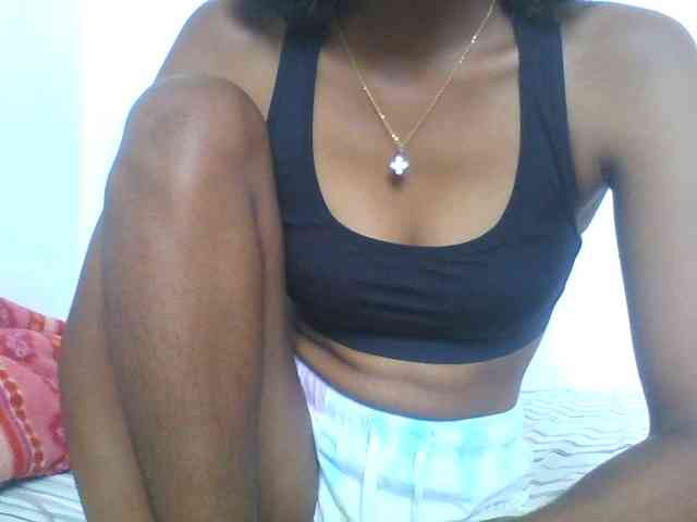 AfricanaQueen webcam