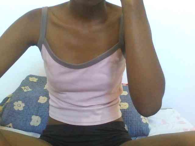 AfricanaQueen webcam