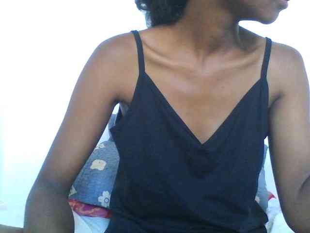 AfricanaQueen webcam