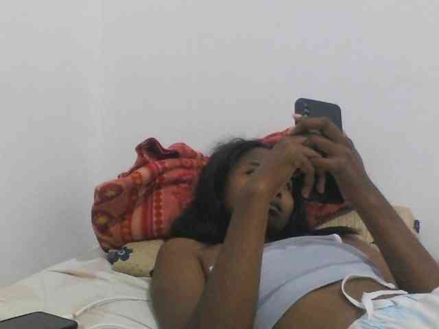 AfricanaQueen webcam