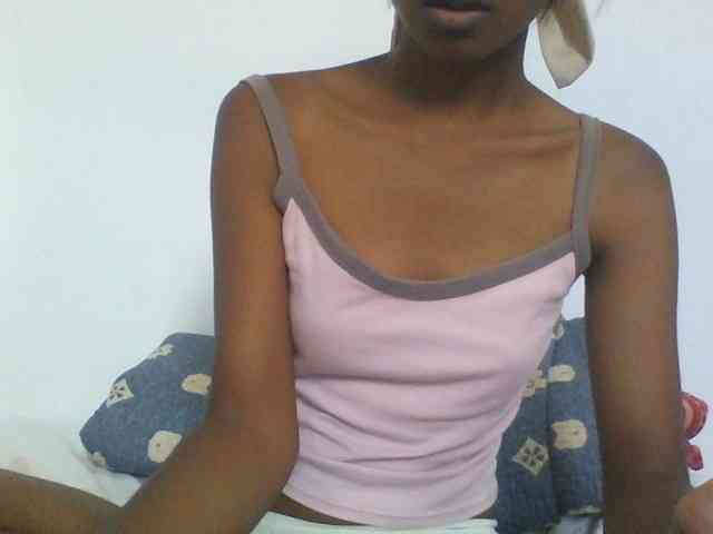 AfricanaQueen webcam