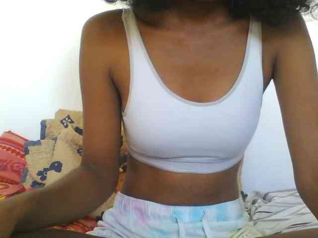 AfricanaQueen webcam